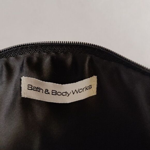 Bath and Body Works Black Velvet Cosmetic Bag - Picture 4 of 4